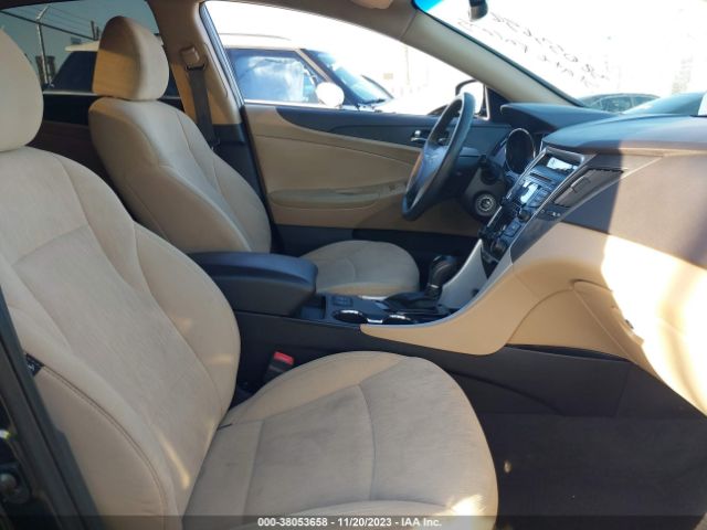 Photo 4 VIN: 5NPEB4AC5DH687100 - HYUNDAI SONATA 