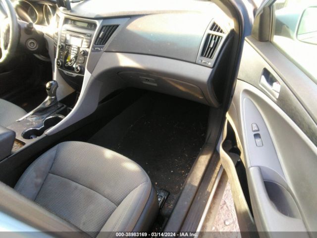 Photo 4 VIN: 5NPEB4AC5DH687369 - HYUNDAI SONATA 