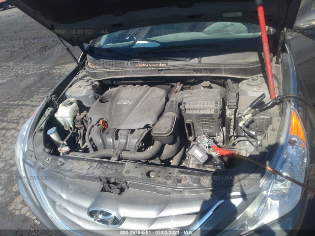 Photo 9 VIN: 5NPEB4AC5DH687940 - HYUNDAI SONATA 