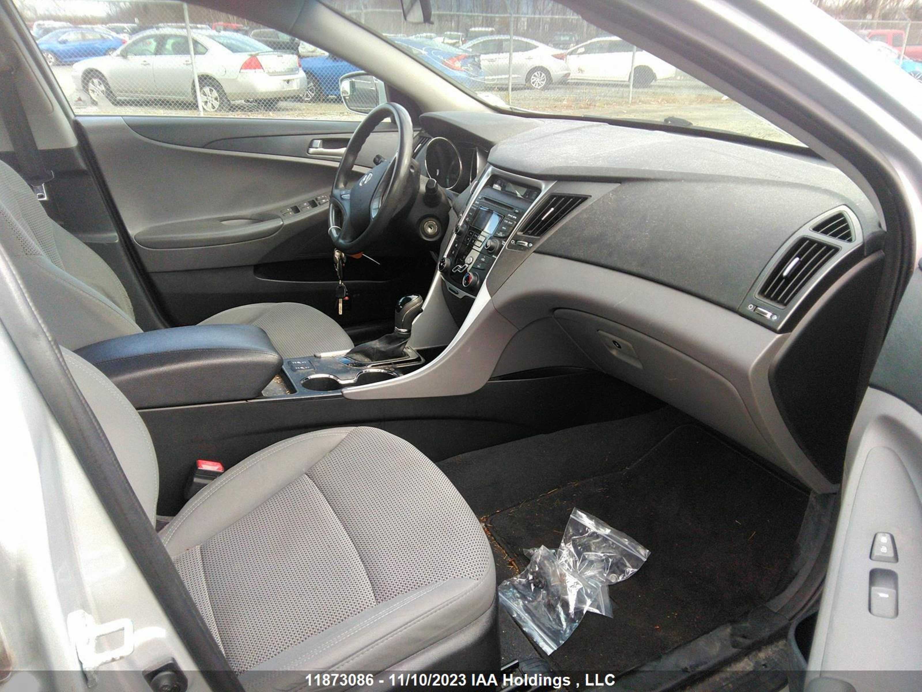 Photo 4 VIN: 5NPEB4AC5DH707426 - HYUNDAI SONATA 