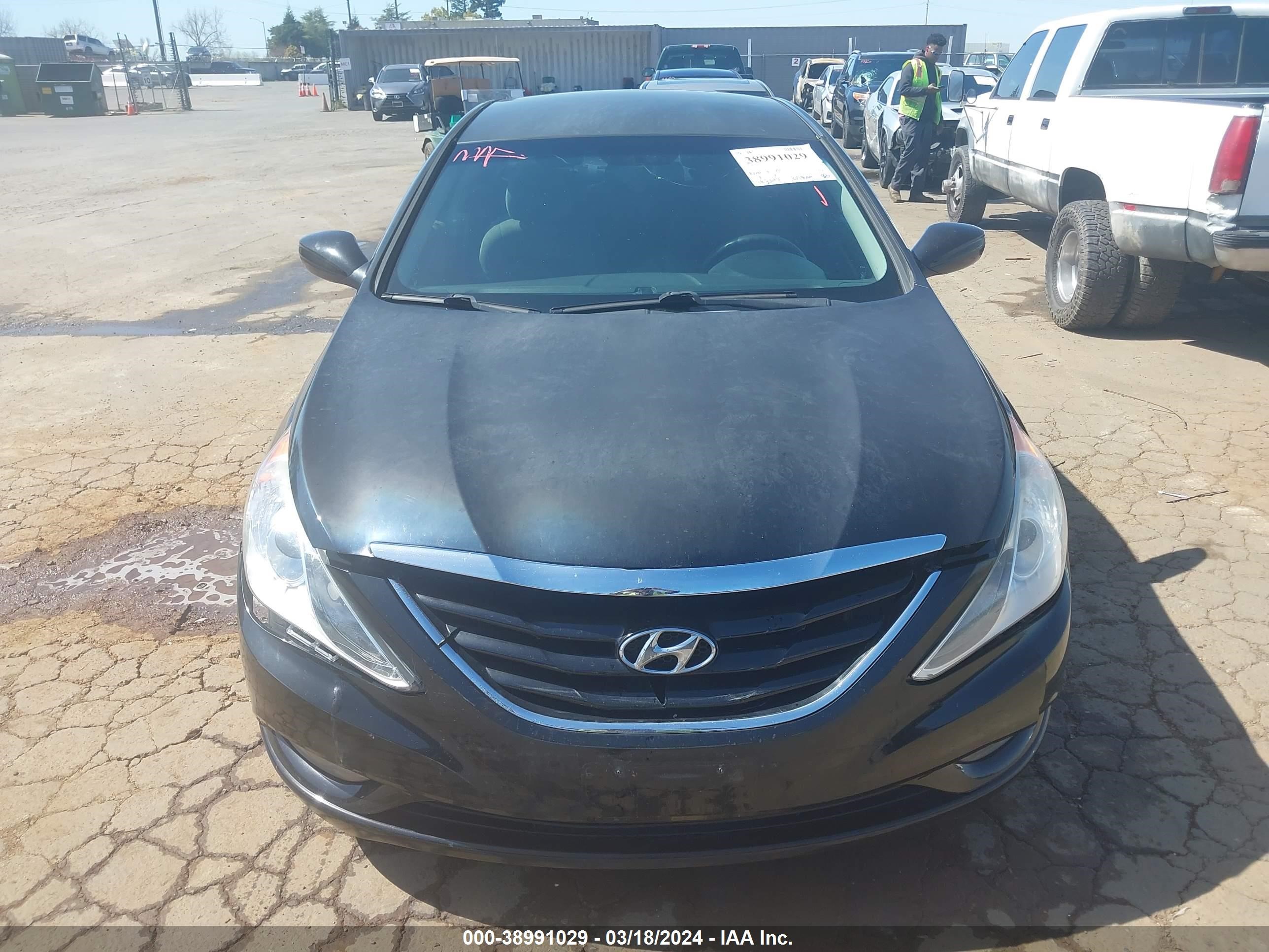 Photo 11 VIN: 5NPEB4AC5DH710889 - HYUNDAI SONATA 