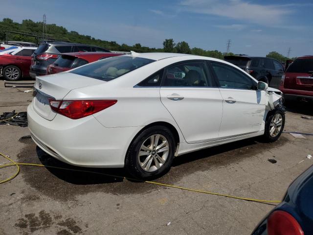 Photo 2 VIN: 5NPEB4AC5DH732908 - HYUNDAI SONATA GLS 