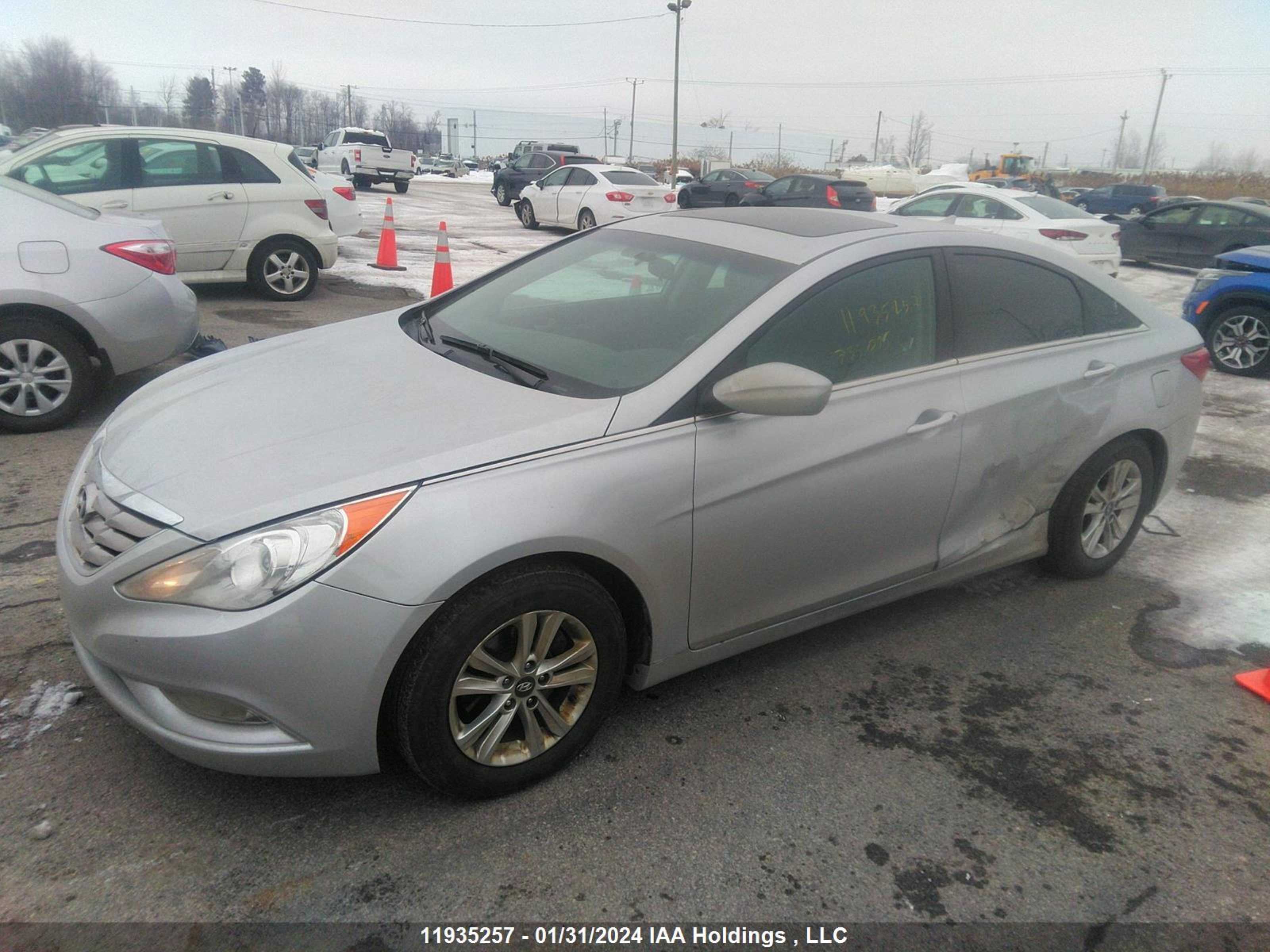 Photo 1 VIN: 5NPEB4AC5DH735095 - HYUNDAI SONATA 