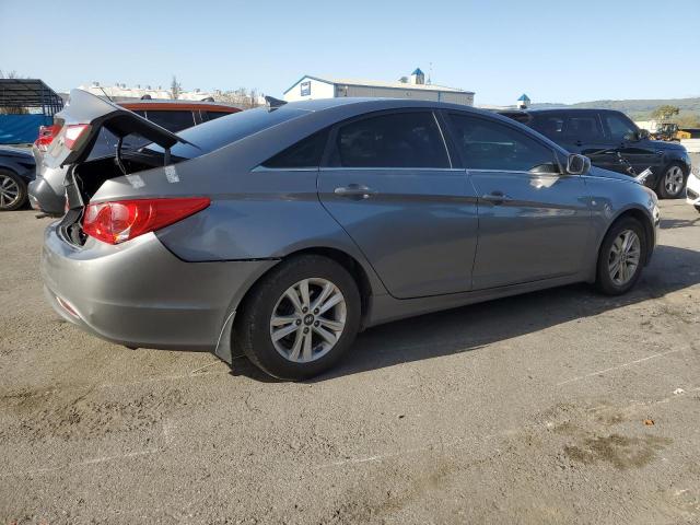 Photo 2 VIN: 5NPEB4AC5DH738353 - HYUNDAI SONATA 