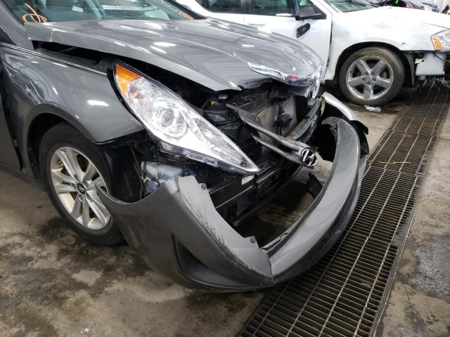 Photo 8 VIN: 5NPEB4AC5DH742239 - HYUNDAI SONATA GLS 