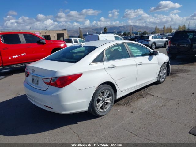 Photo 3 VIN: 5NPEB4AC5DH743374 - HYUNDAI SONATA 