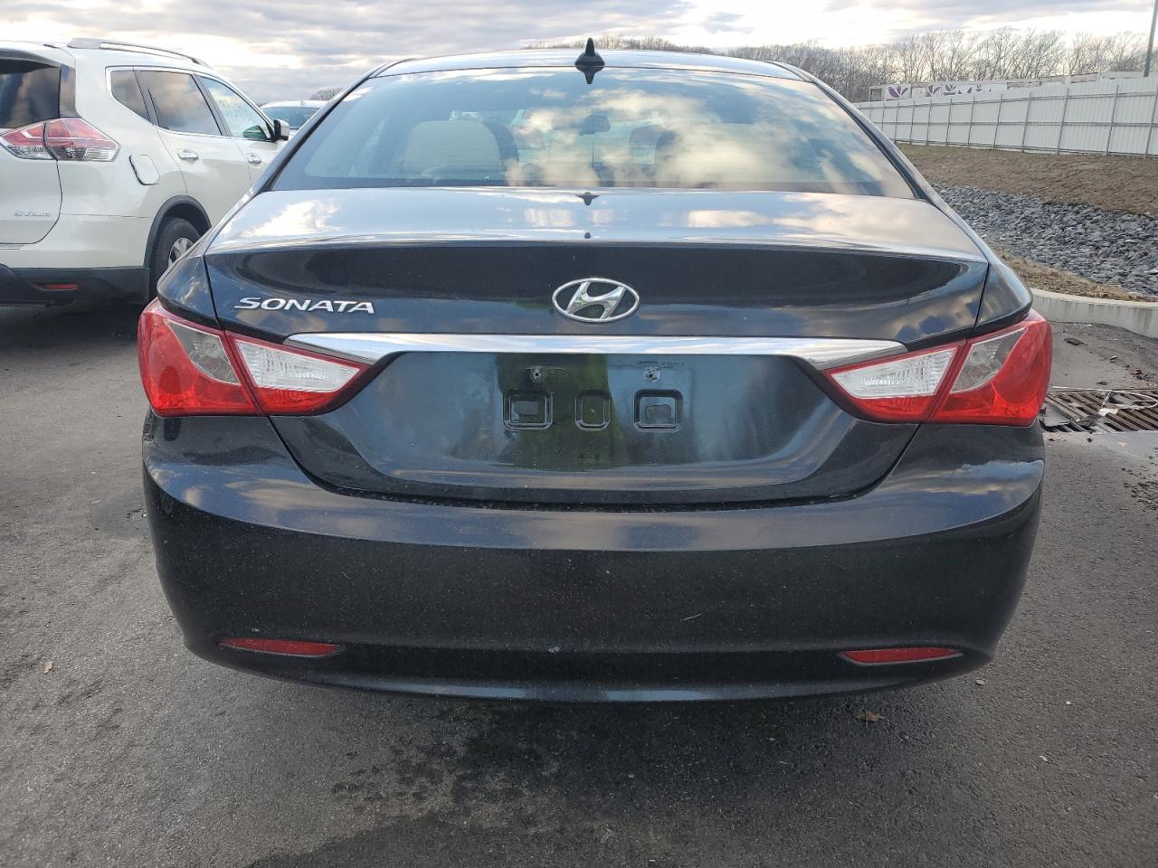 Photo 5 VIN: 5NPEB4AC5DH751085 - HYUNDAI SONATA 