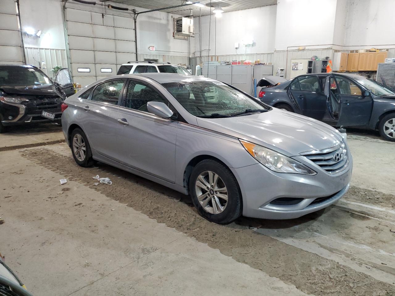 Photo 3 VIN: 5NPEB4AC5DH759428 - HYUNDAI SONATA 