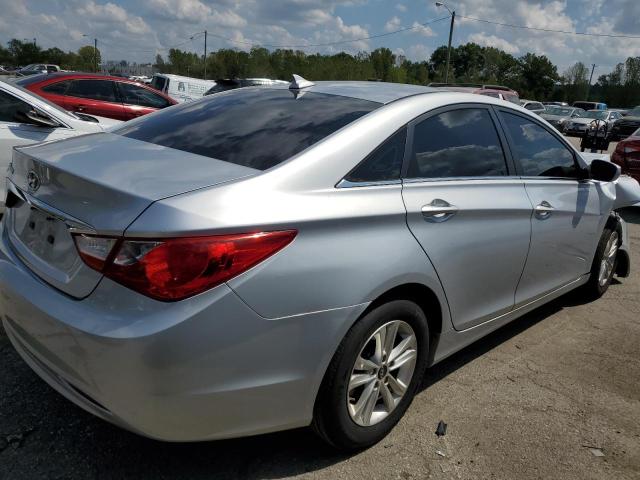 Photo 2 VIN: 5NPEB4AC5DH759610 - HYUNDAI SONATA GLS 