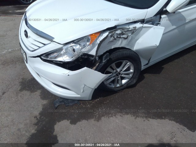 Photo 5 VIN: 5NPEB4AC5DH780473 - HYUNDAI SONATA 