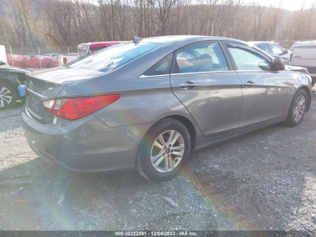 Photo 3 VIN: 5NPEB4AC5DH782305 - HYUNDAI SONATA 