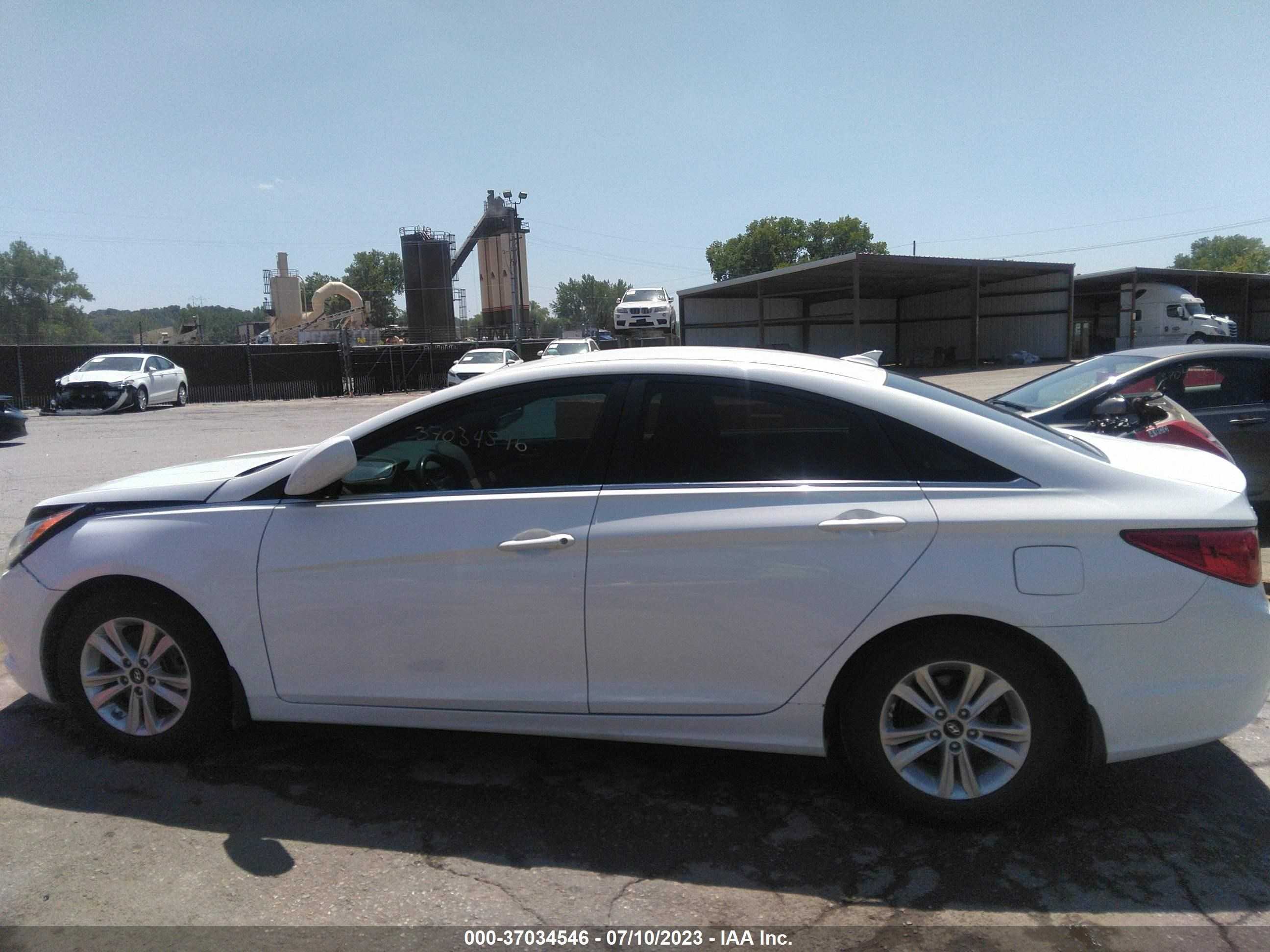 Photo 13 VIN: 5NPEB4AC5DH785415 - HYUNDAI SONATA 