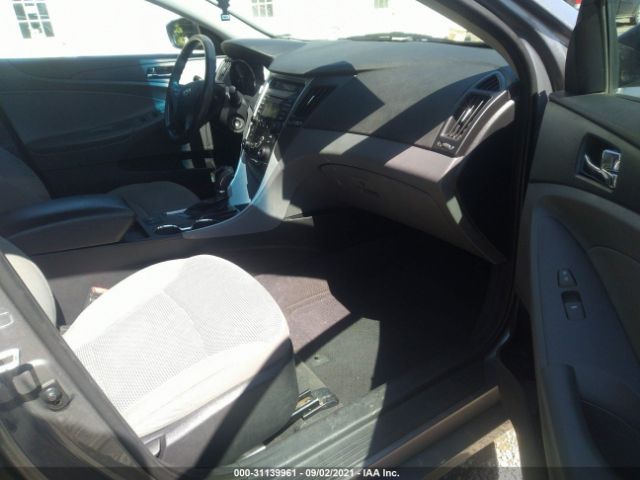 Photo 4 VIN: 5NPEB4AC5DH790713 - HYUNDAI SONATA 