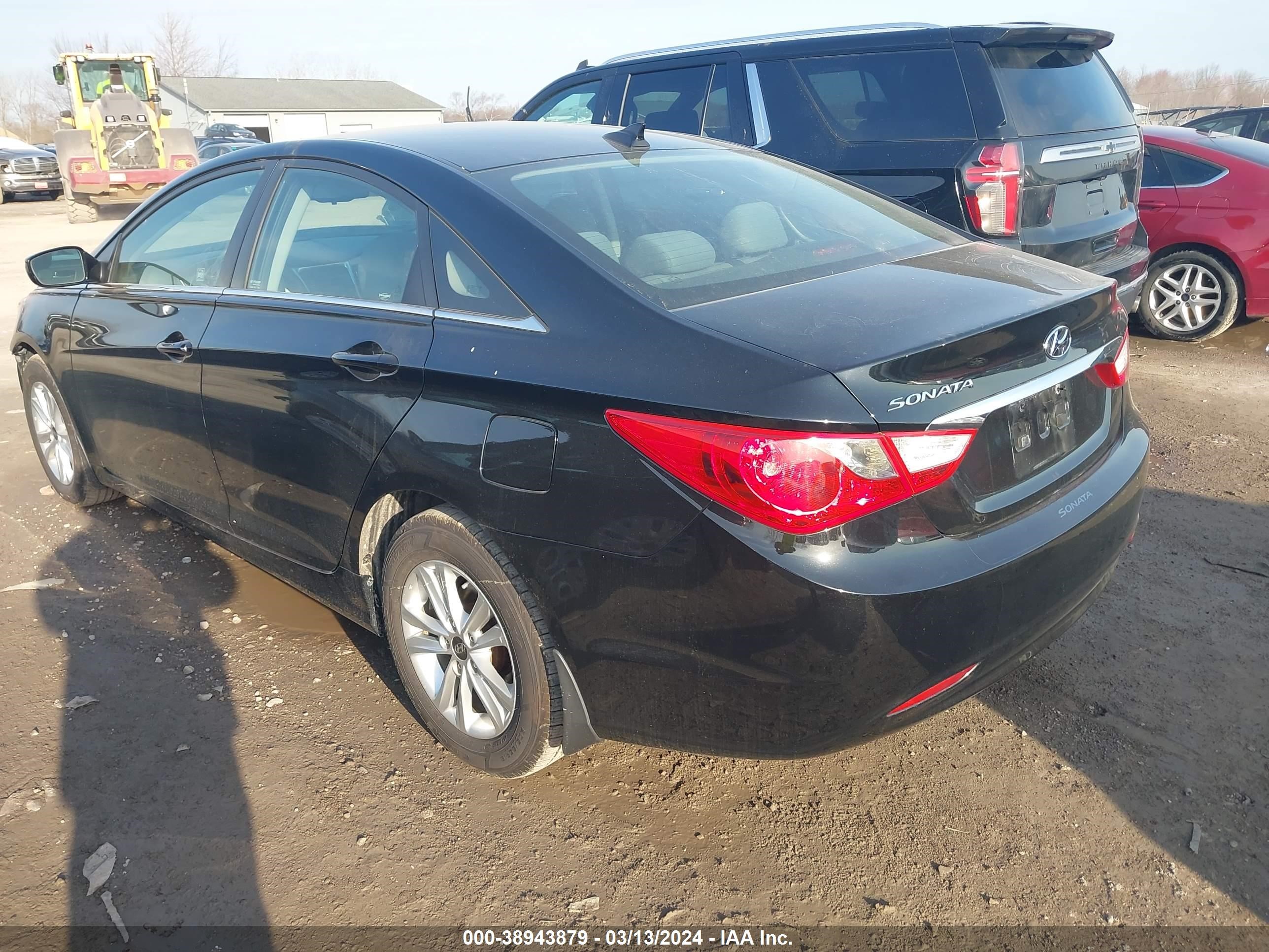 Photo 2 VIN: 5NPEB4AC5DH794308 - HYUNDAI SONATA 