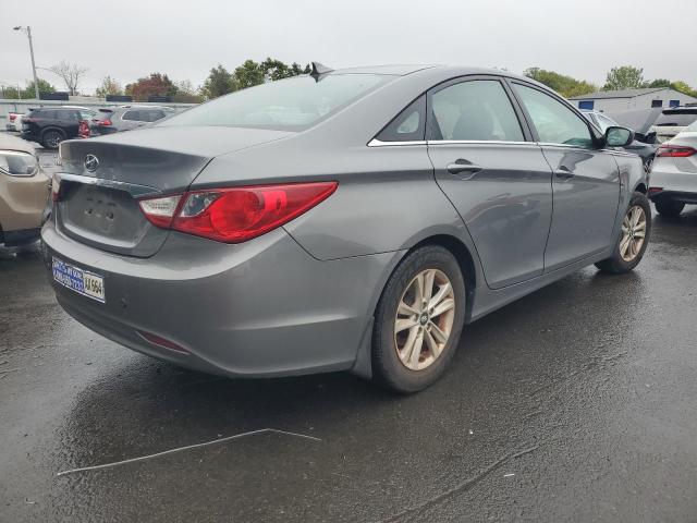 Photo 2 VIN: 5NPEB4AC5DH795166 - HYUNDAI SONATA GLS 