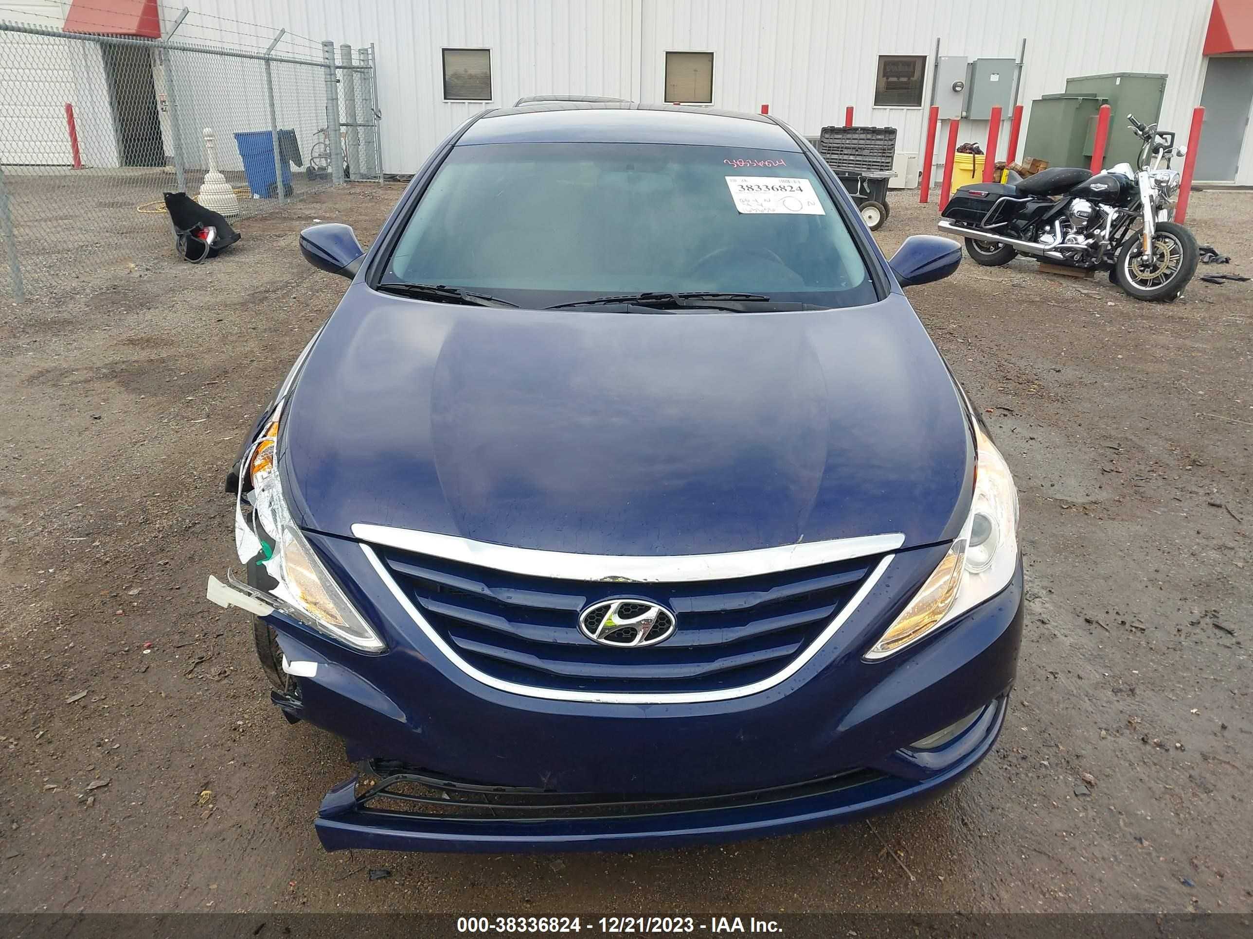 Photo 11 VIN: 5NPEB4AC5DH798908 - HYUNDAI SONATA 