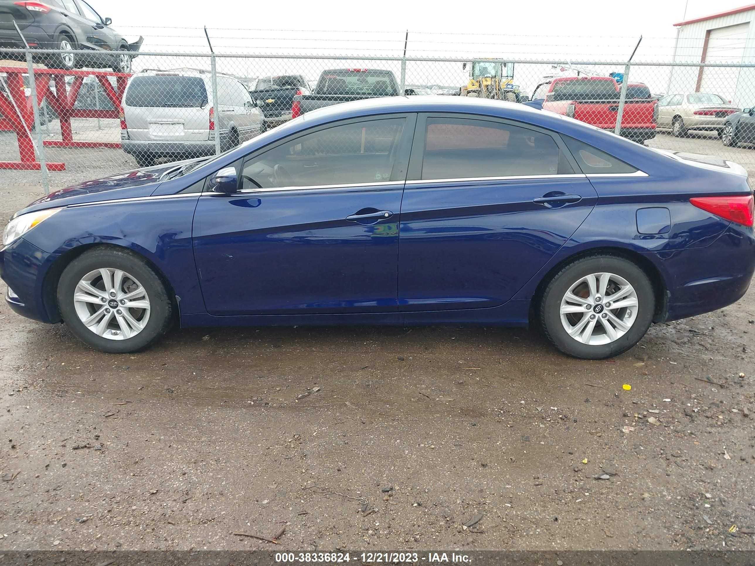 Photo 13 VIN: 5NPEB4AC5DH798908 - HYUNDAI SONATA 