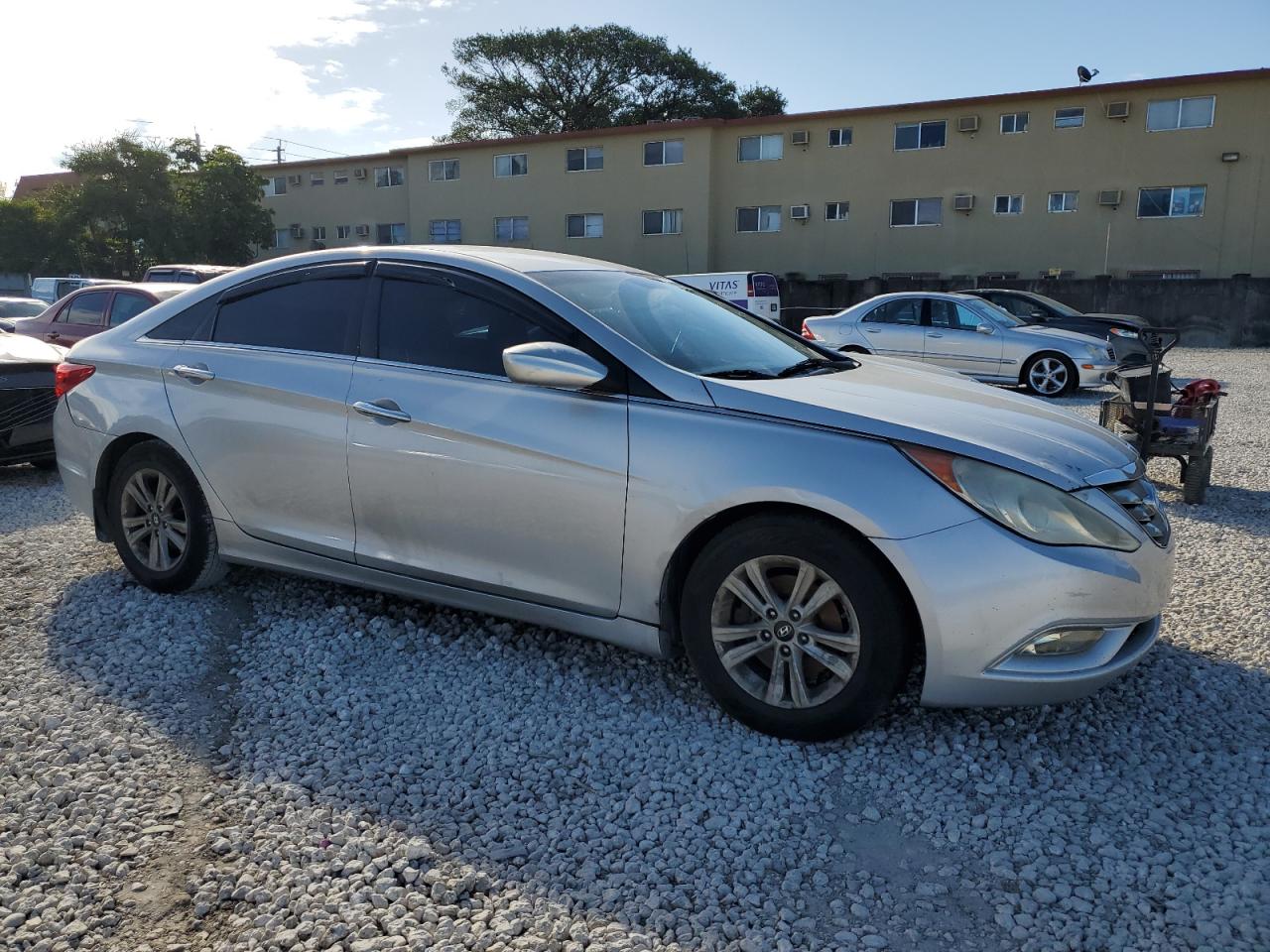 Photo 3 VIN: 5NPEB4AC5DH809227 - HYUNDAI SONATA 