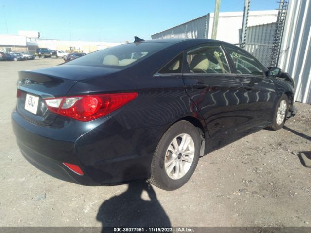 Photo 3 VIN: 5NPEB4AC5EH845338 - HYUNDAI SONATA 