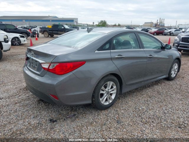 Photo 3 VIN: 5NPEB4AC5EH846196 - HYUNDAI SONATA 