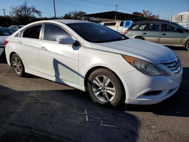 Photo 3 VIN: 5NPEB4AC5EH852807 - HYUNDAI SONATA 