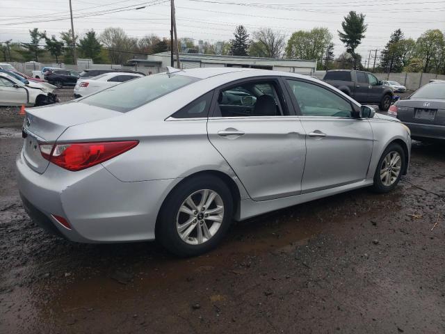 Photo 2 VIN: 5NPEB4AC5EH865119 - HYUNDAI SONATA 