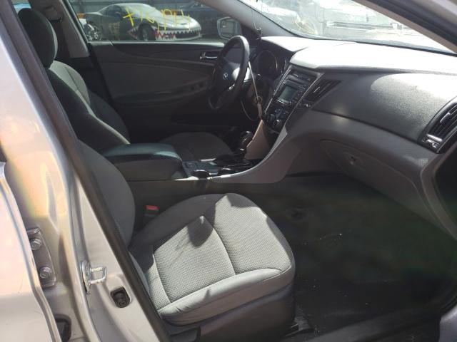 Photo 4 VIN: 5NPEB4AC5EH924699 - HYUNDAI SONATA GLS 