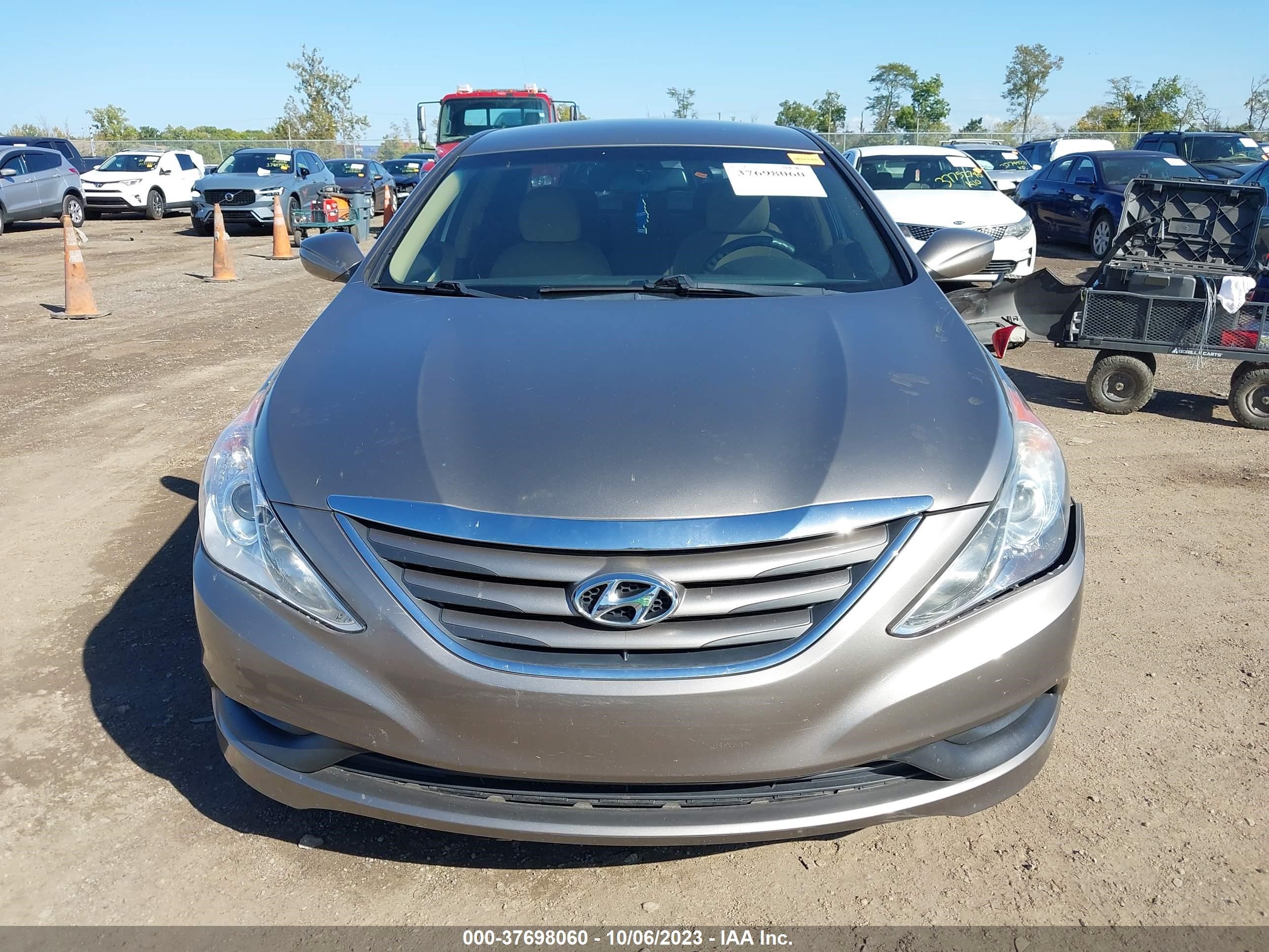 Photo 12 VIN: 5NPEB4AC5EH930096 - HYUNDAI SONATA 