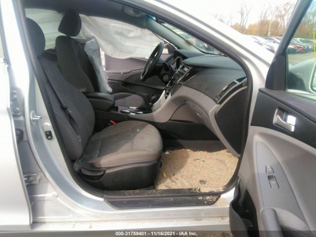 Photo 4 VIN: 5NPEB4AC6BH011087 - HYUNDAI SONATA 