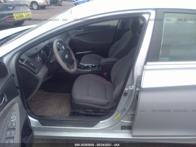 Photo 4 VIN: 5NPEB4AC6BH014104 - HYUNDAI SONATA 