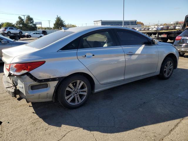 Photo 2 VIN: 5NPEB4AC6BH018847 - HYUNDAI SONATA GLS 