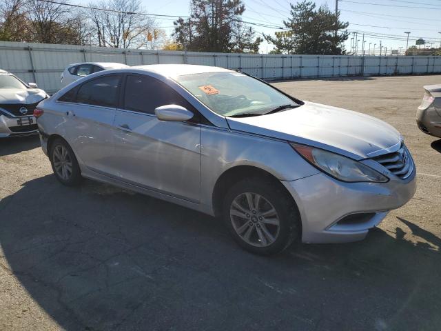 Photo 3 VIN: 5NPEB4AC6BH018847 - HYUNDAI SONATA GLS 