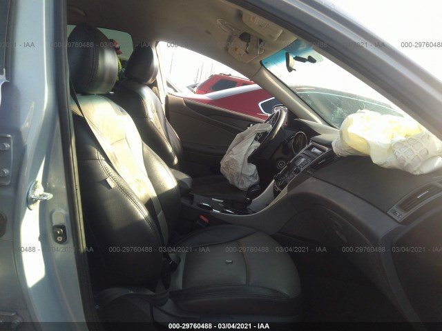 Photo 4 VIN: 5NPEB4AC6BH049516 - HYUNDAI SONATA 