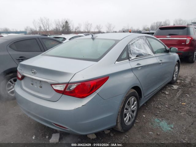 Photo 3 VIN: 5NPEB4AC6BH057602 - HYUNDAI SONATA 