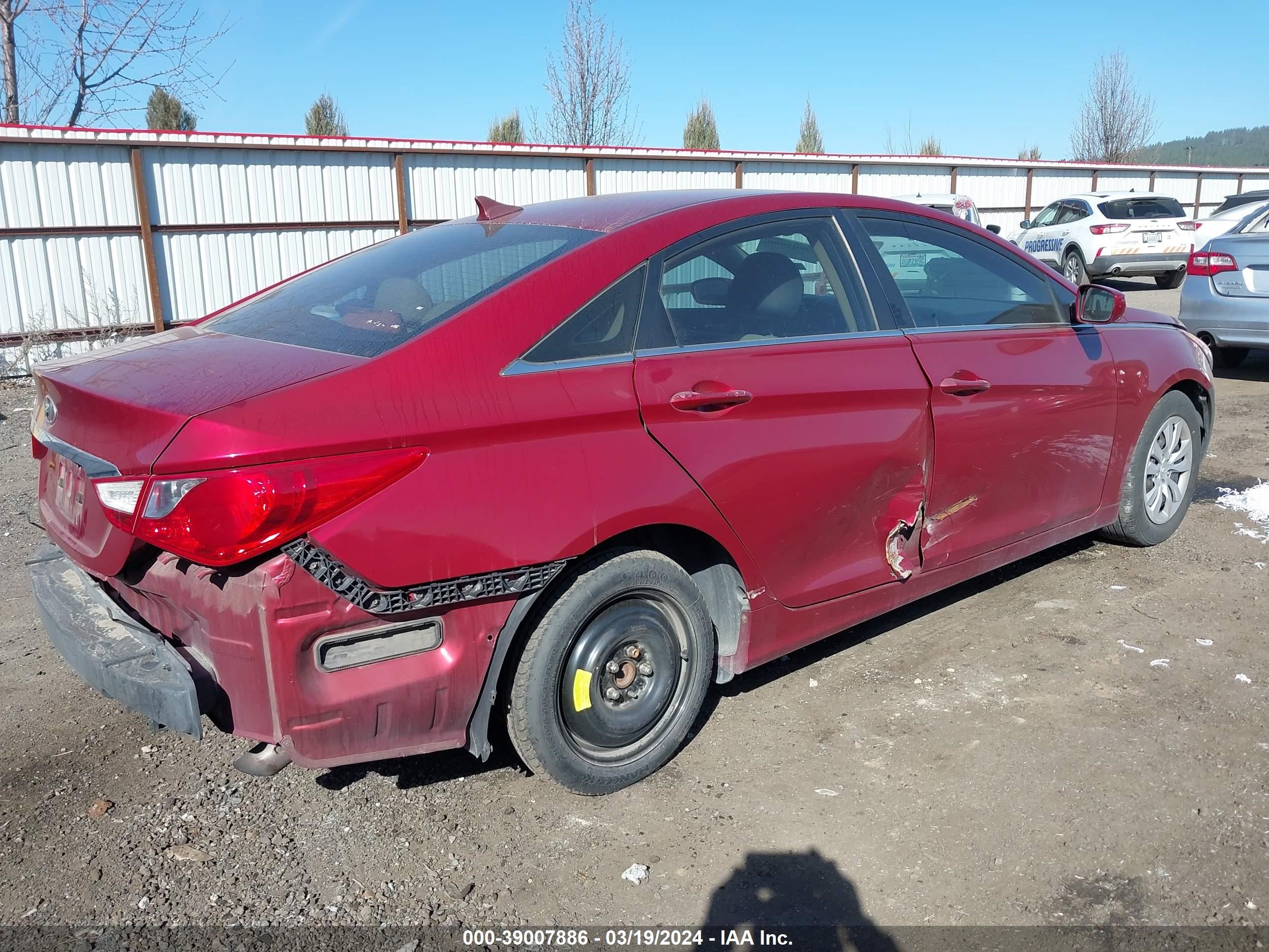 Photo 3 VIN: 5NPEB4AC6BH084315 - HYUNDAI SONATA 