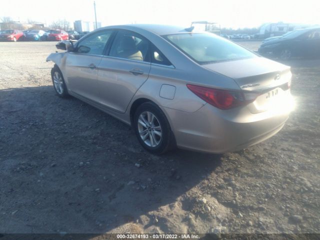 Photo 2 VIN: 5NPEB4AC6BH131861 - HYUNDAI SONATA 