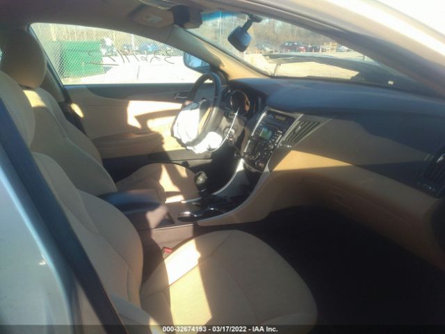 Photo 4 VIN: 5NPEB4AC6BH131861 - HYUNDAI SONATA 