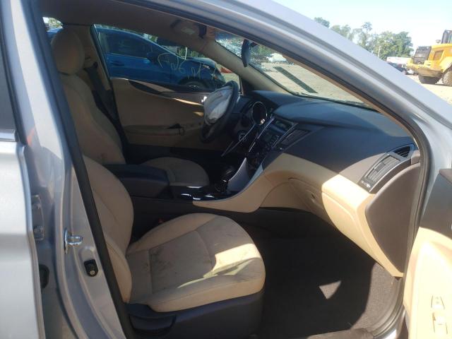 Photo 4 VIN: 5NPEB4AC6BH136090 - HYUNDAI SONATA GLS 