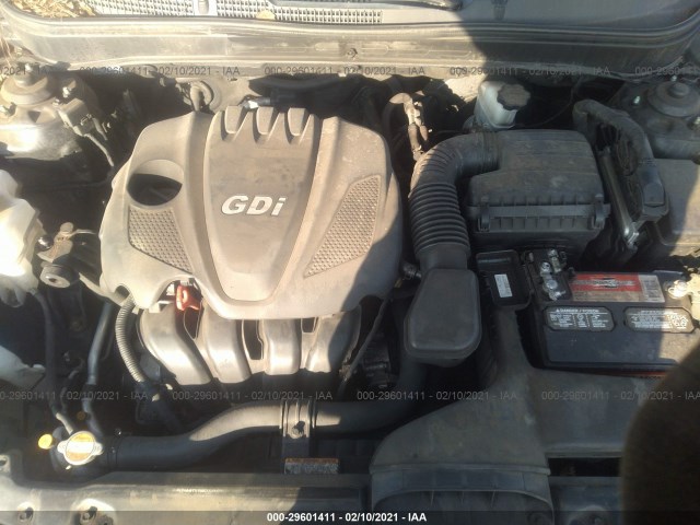 Photo 9 VIN: 5NPEB4AC6BH148241 - HYUNDAI SONATA 