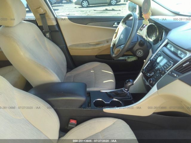 Photo 4 VIN: 5NPEB4AC6BH185743 - HYUNDAI SONATA 