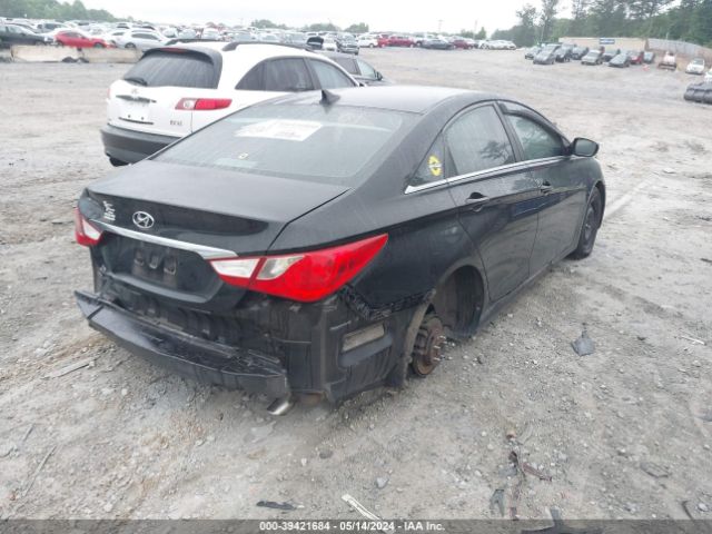 Photo 3 VIN: 5NPEB4AC6BH207983 - HYUNDAI SONATA 