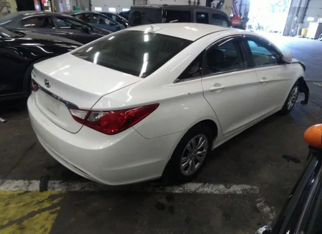 Photo 3 VIN: 5NPEB4AC6BH237047 - HYUNDAI SONATA 