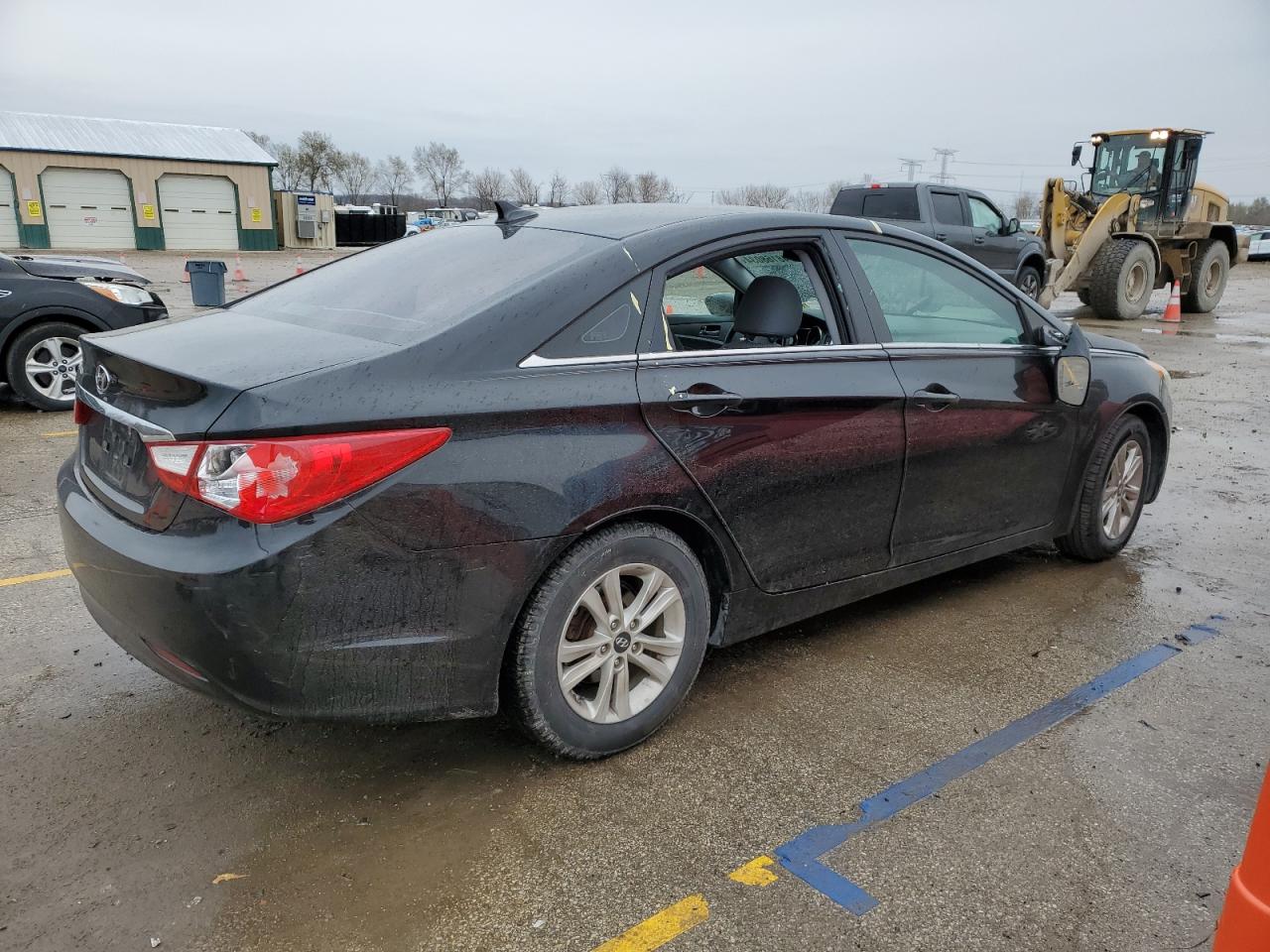 Photo 2 VIN: 5NPEB4AC6BH293649 - HYUNDAI SONATA 