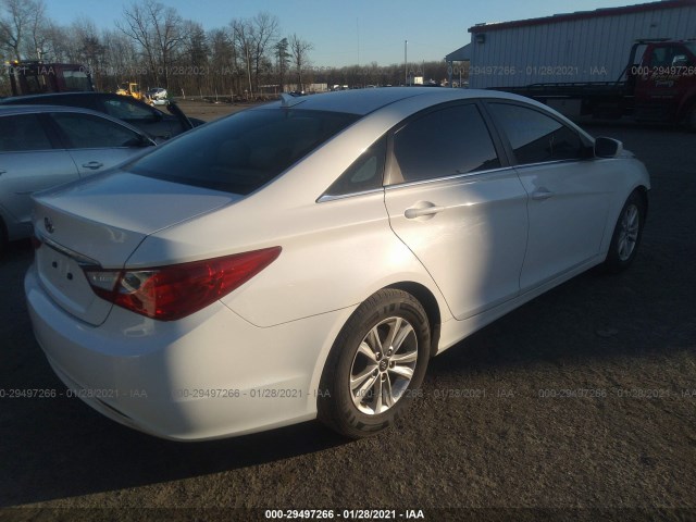 Photo 3 VIN: 5NPEB4AC6BH300180 - HYUNDAI SONATA 