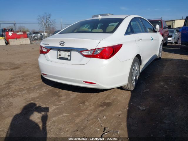 Photo 3 VIN: 5NPEB4AC6CH329826 - HYUNDAI SONATA 