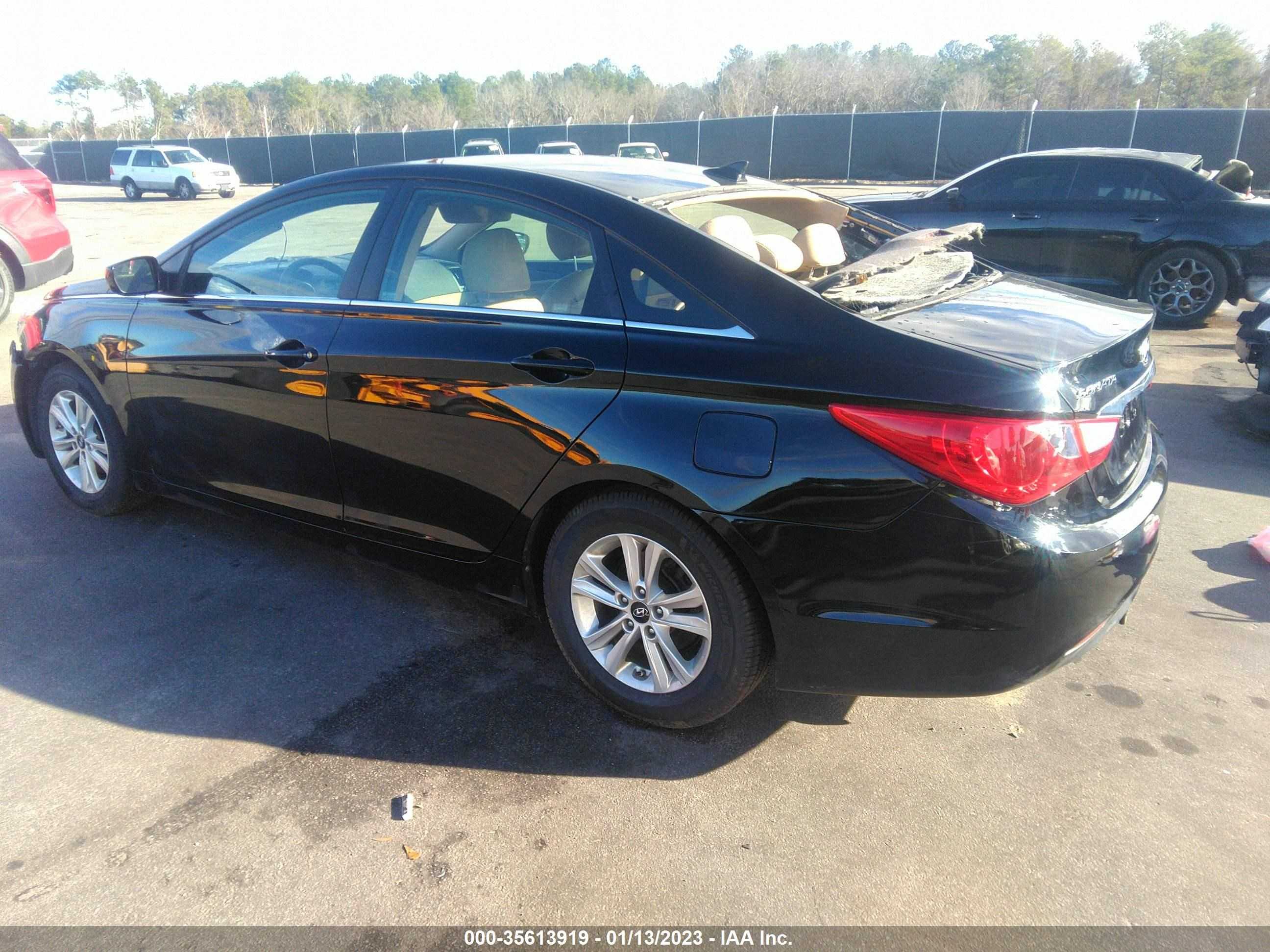 Photo 2 VIN: 5NPEB4AC6CH330796 - HYUNDAI SONATA 