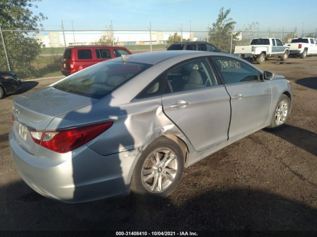 Photo 3 VIN: 5NPEB4AC6CH332368 - HYUNDAI SONATA 