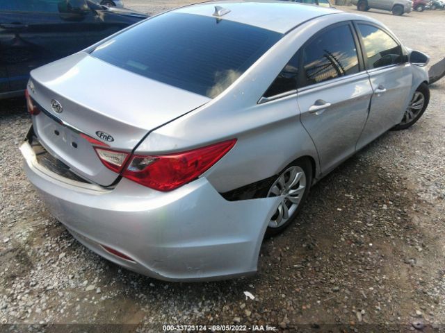 Photo 3 VIN: 5NPEB4AC6CH335156 - HYUNDAI SONATA 