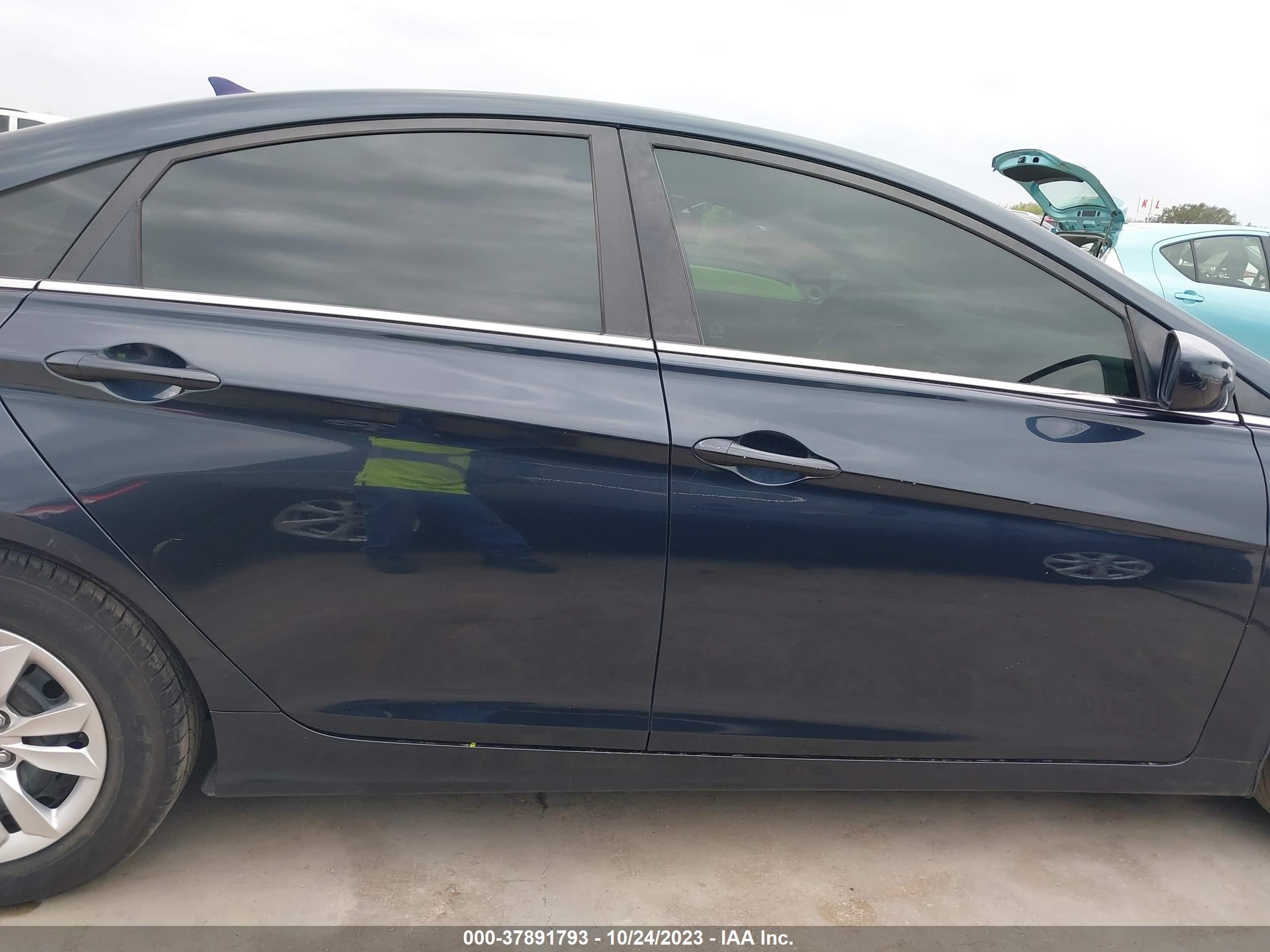 Photo 12 VIN: 5NPEB4AC6CH345573 - HYUNDAI SONATA 