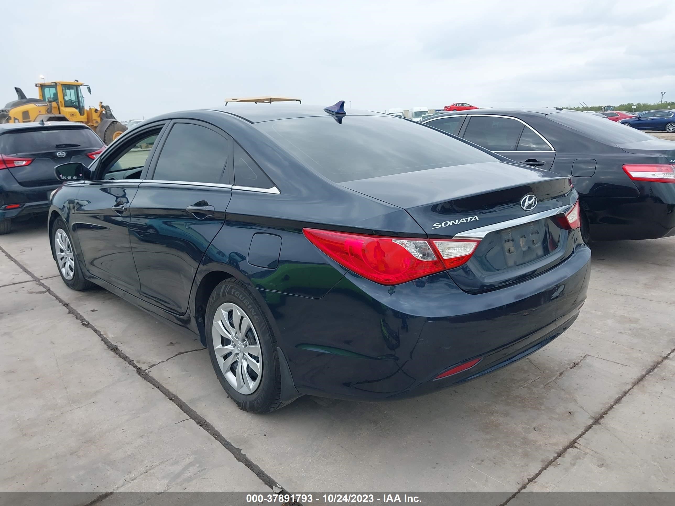 Photo 2 VIN: 5NPEB4AC6CH345573 - HYUNDAI SONATA 